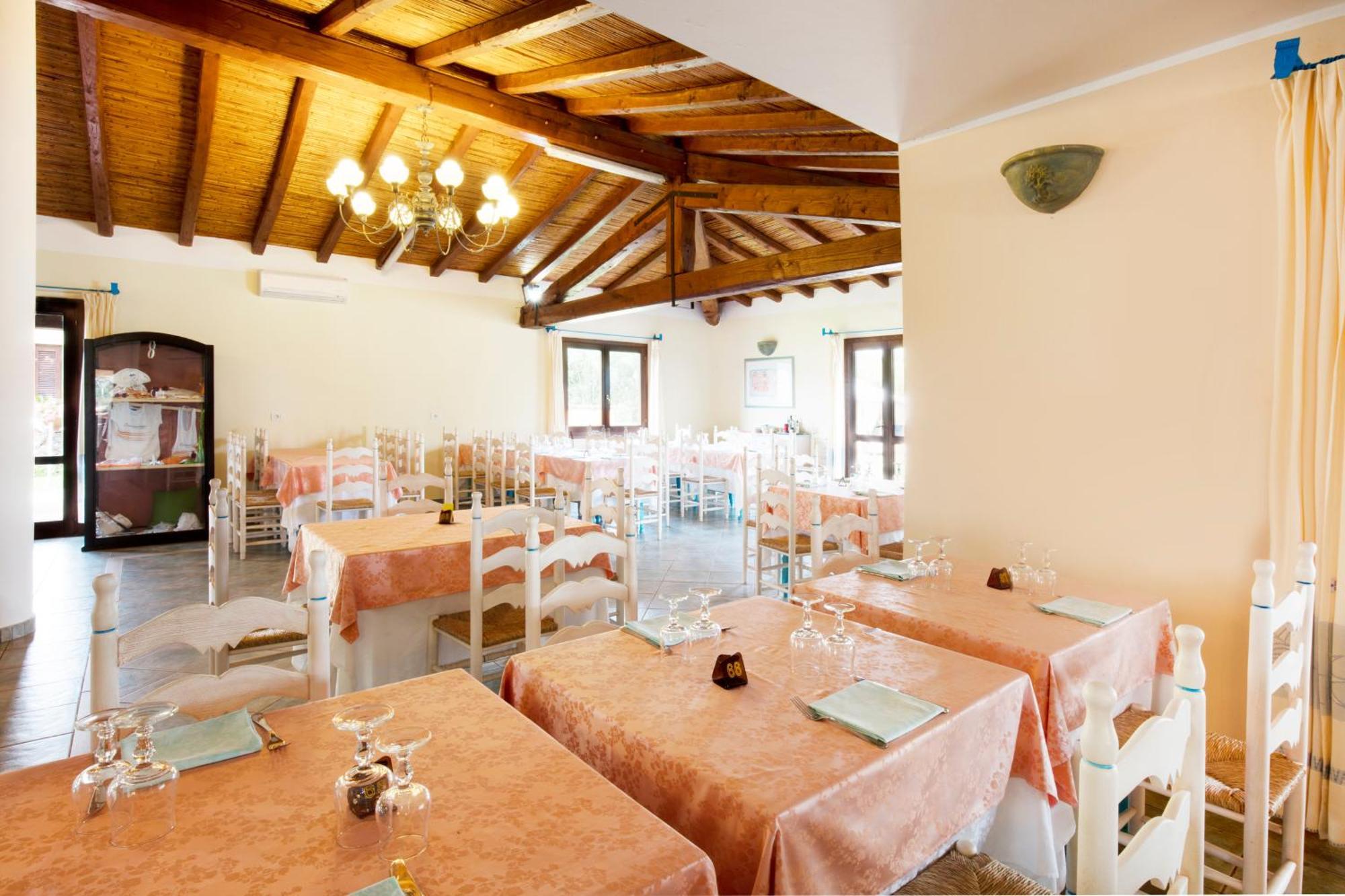 Li Suari Club Village San Teodoro  Exteriör bild