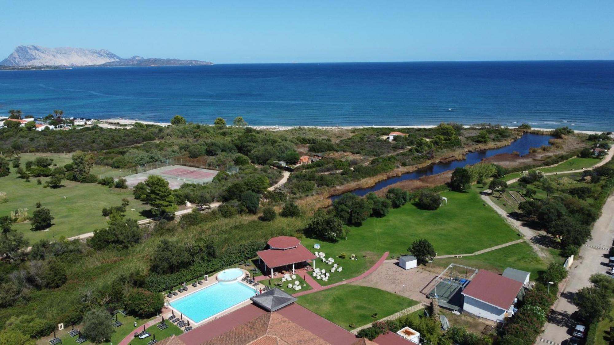 Li Suari Club Village San Teodoro  Exteriör bild