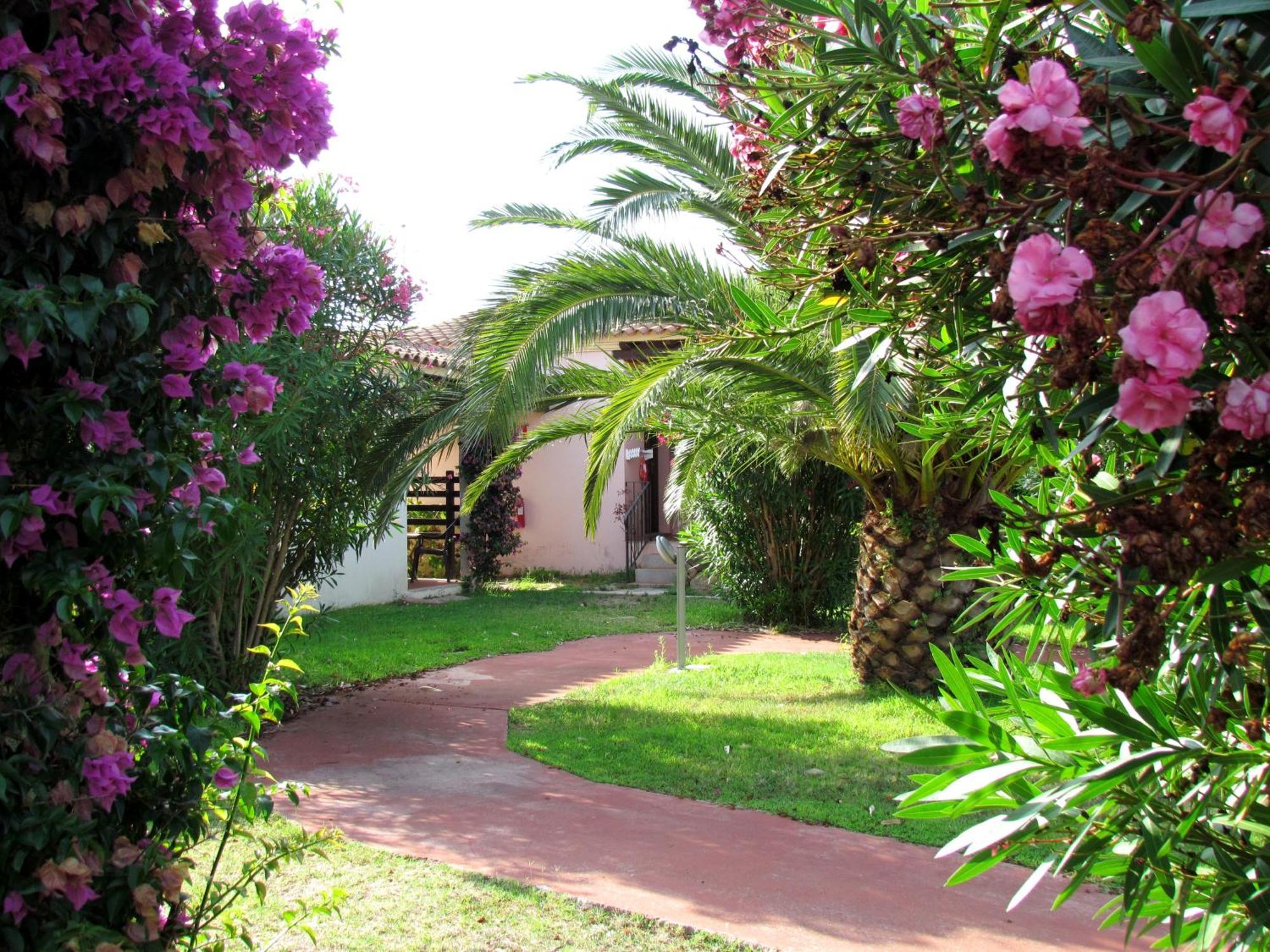Li Suari Club Village San Teodoro  Exteriör bild